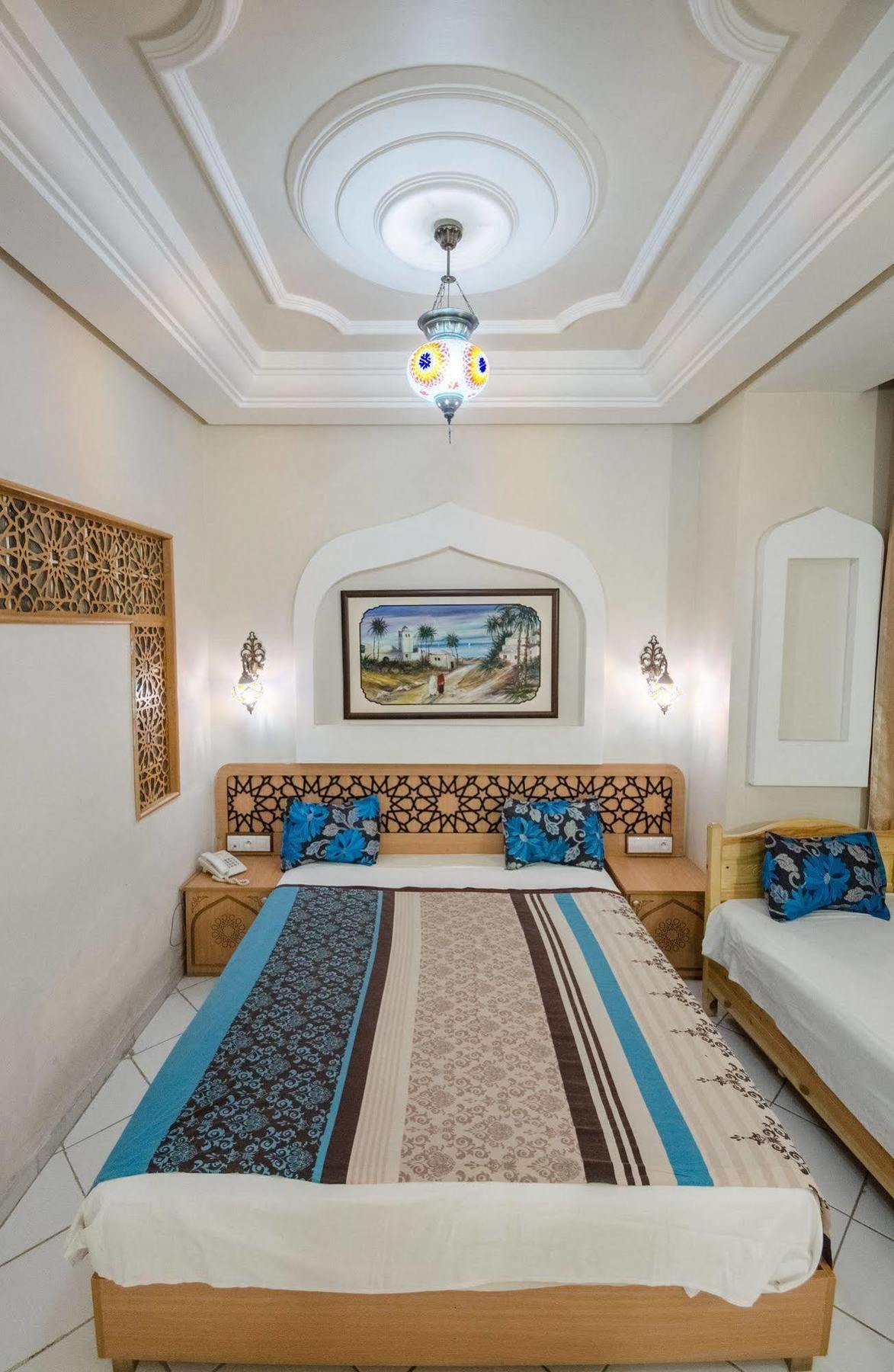 Hotel Saheb Ettabaa Tunis Ngoại thất bức ảnh